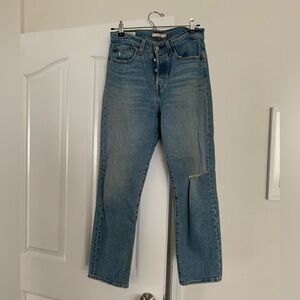 Levi's Wedgie Straight Leg Jeans — Faded Blue Denim - Size 27